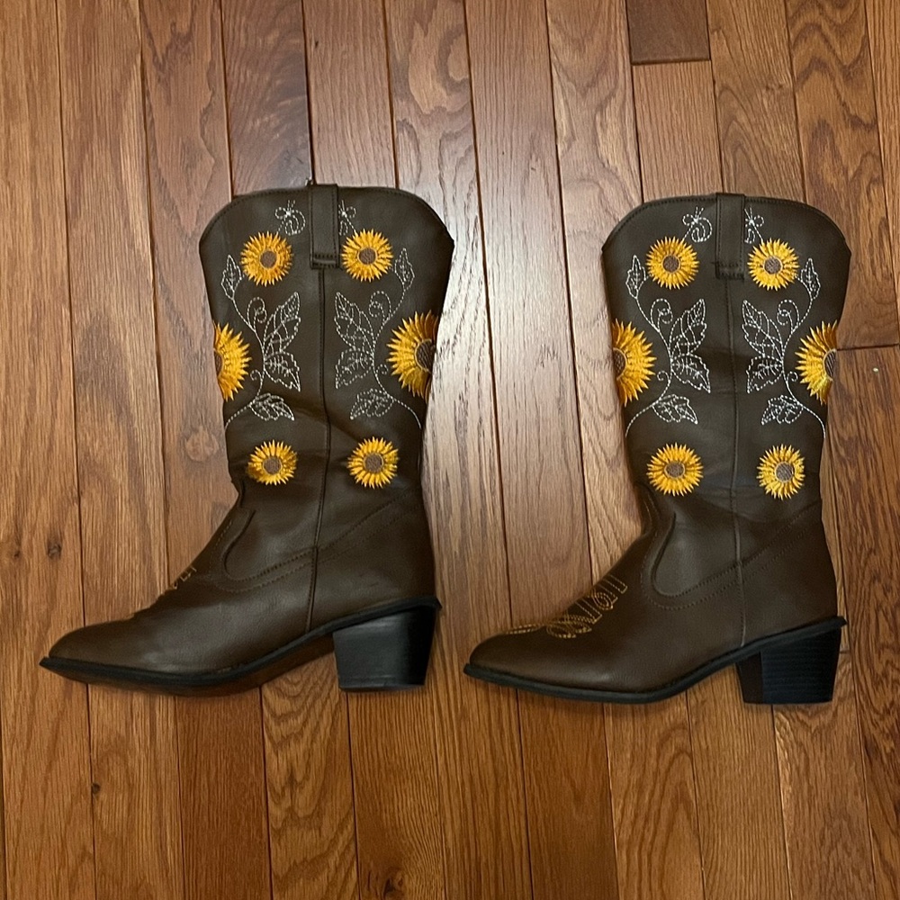 Sunflower Fake Leather Boots Size 38